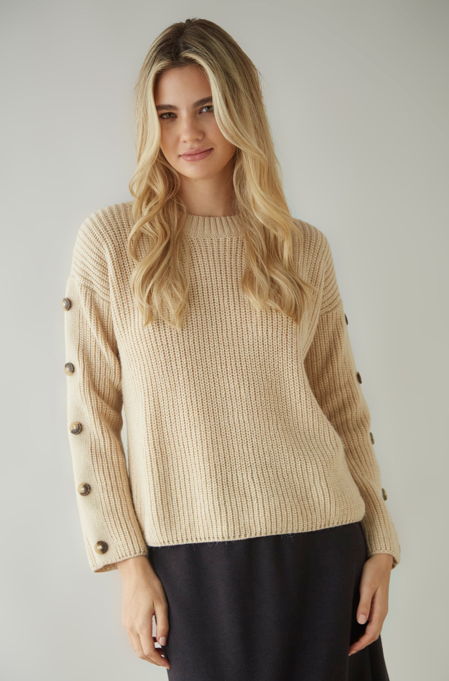 Chompa Aiden Beige
