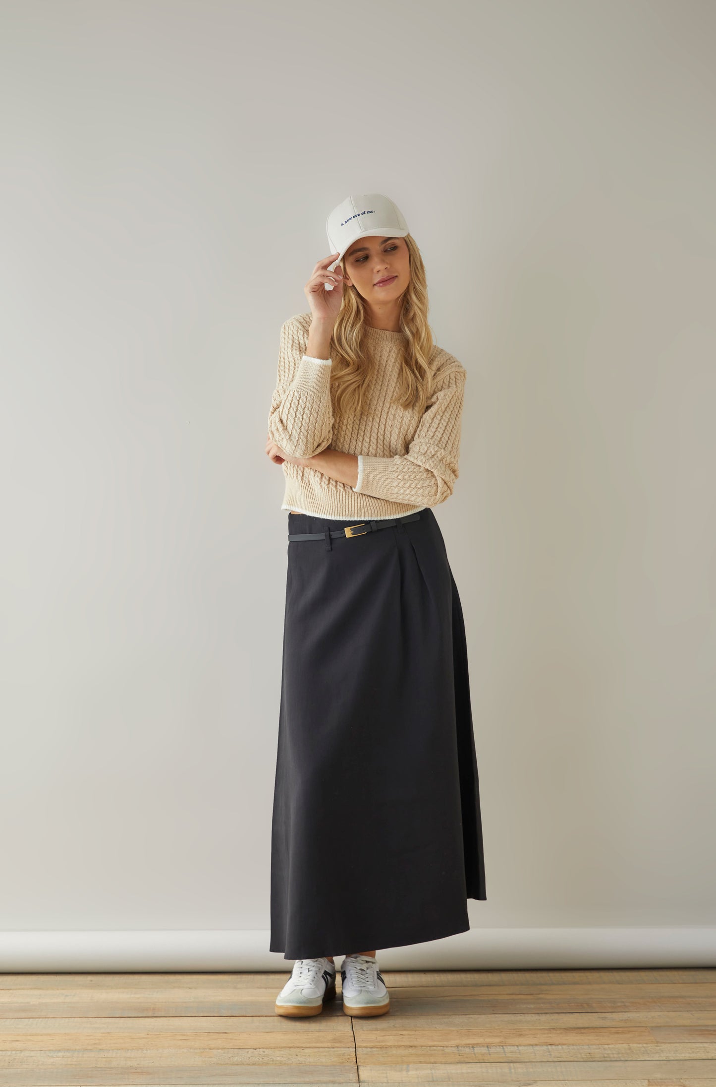 Chompa Tommy Beige