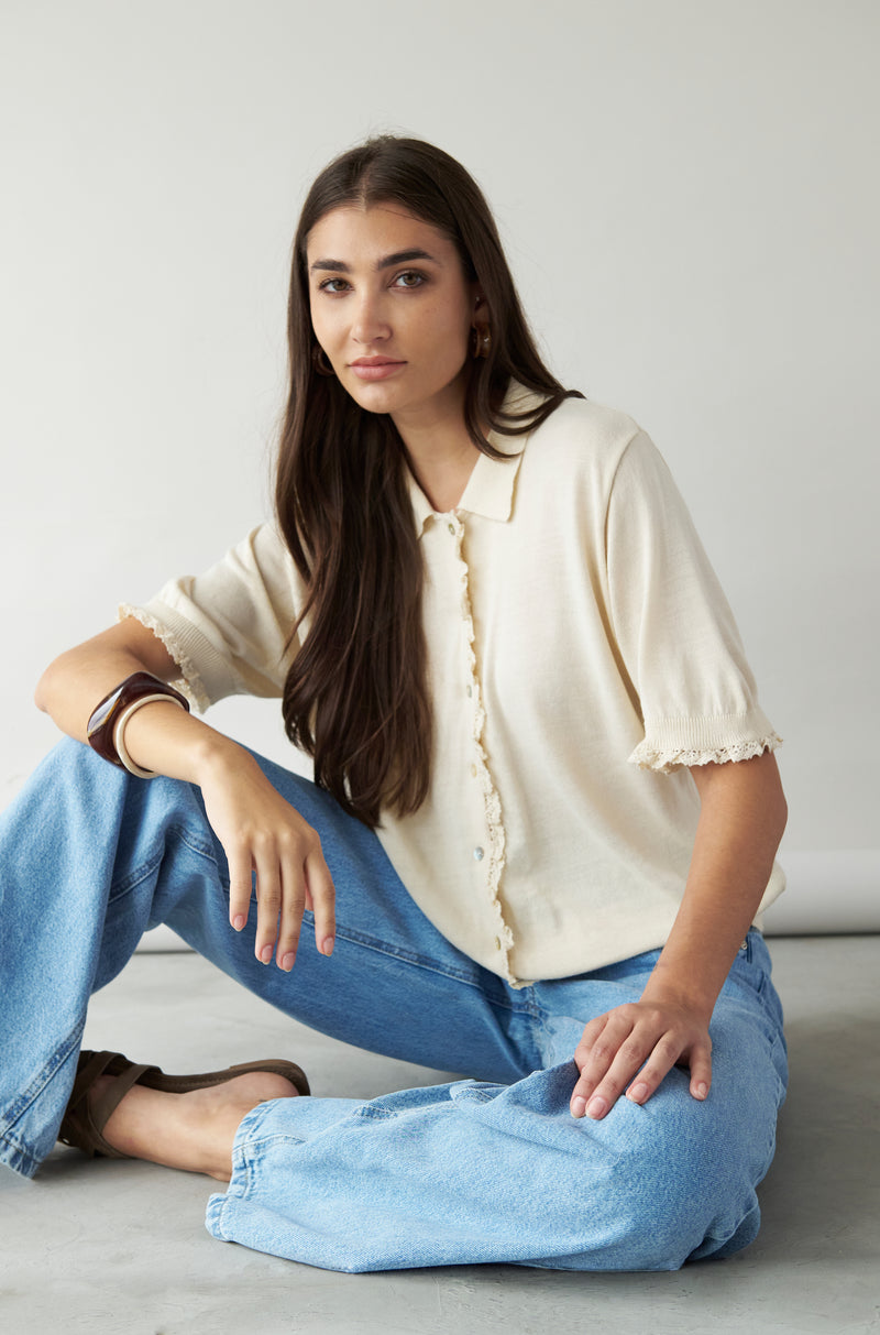 Chompa Victoria Beige
