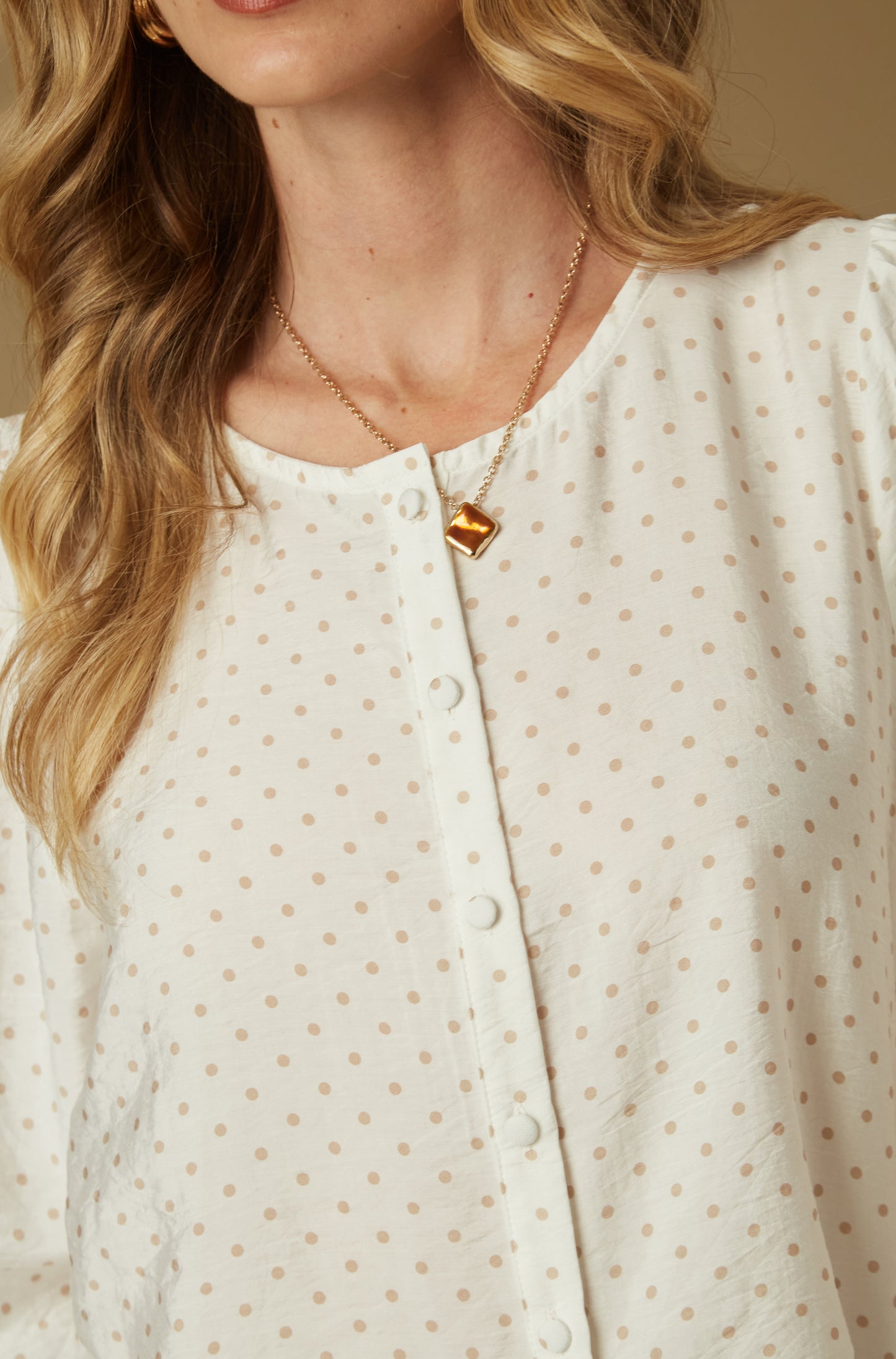 Blusa Polka Beige