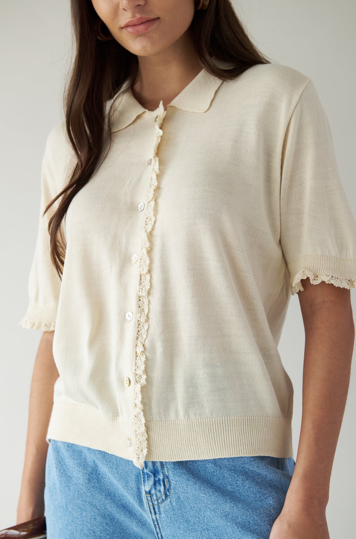 Chompa Victoria Beige