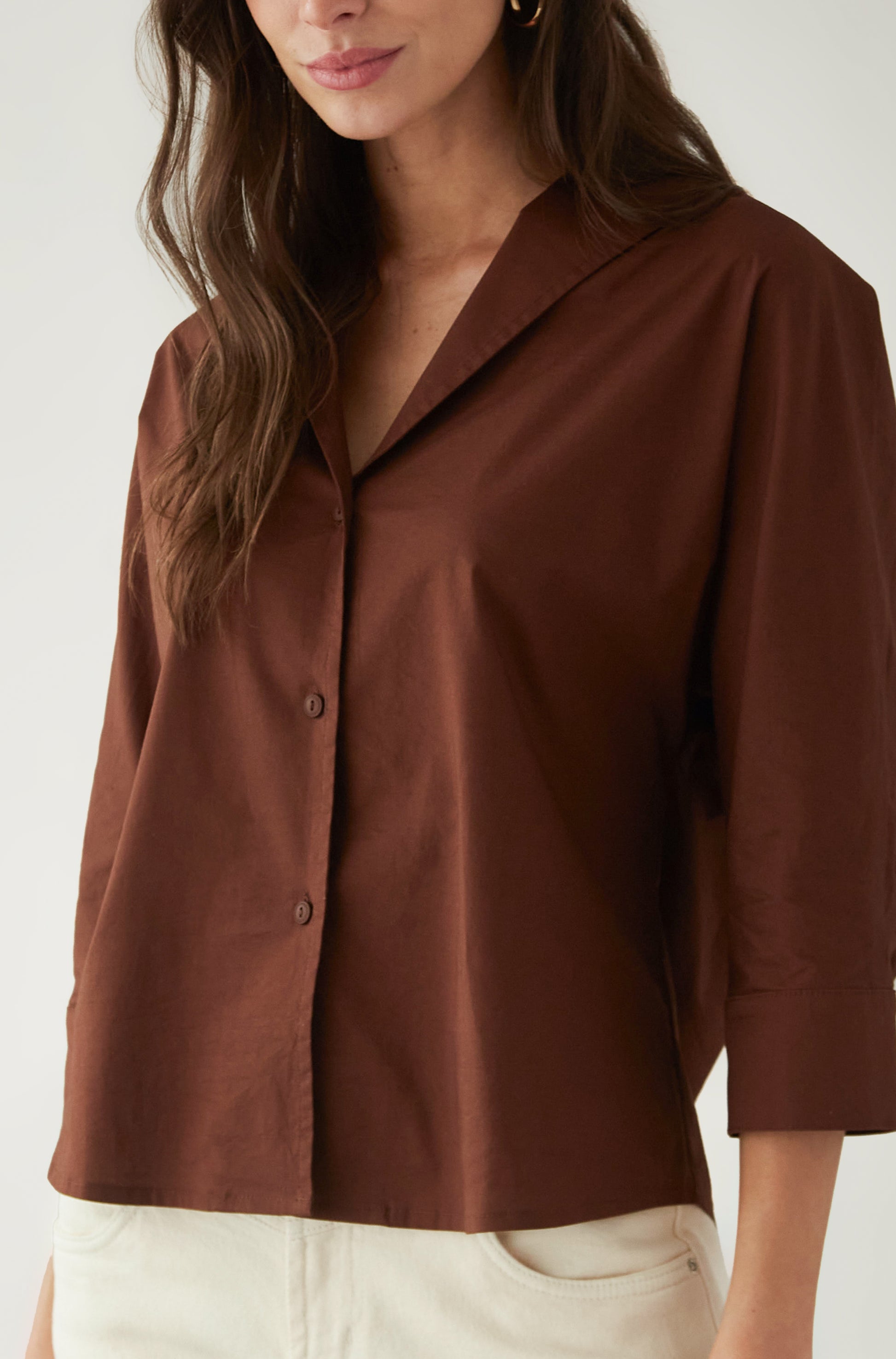 Blusa Namora Marron — fotografía 2 del producto.