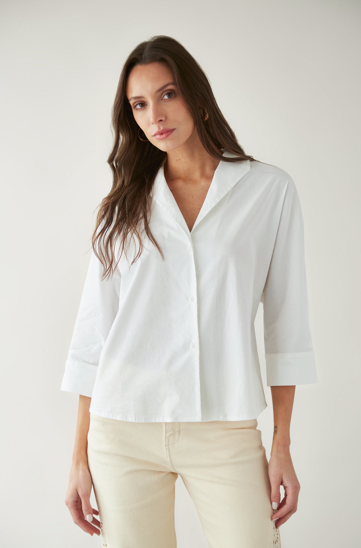 Blusa Namora Off White — fotografía 1 del producto.