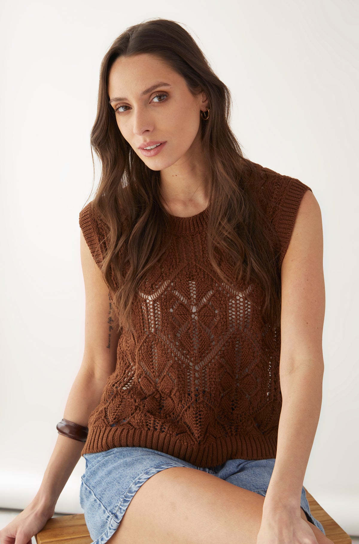 Chaleco Aitana Marron — fotografía 1 del producto.