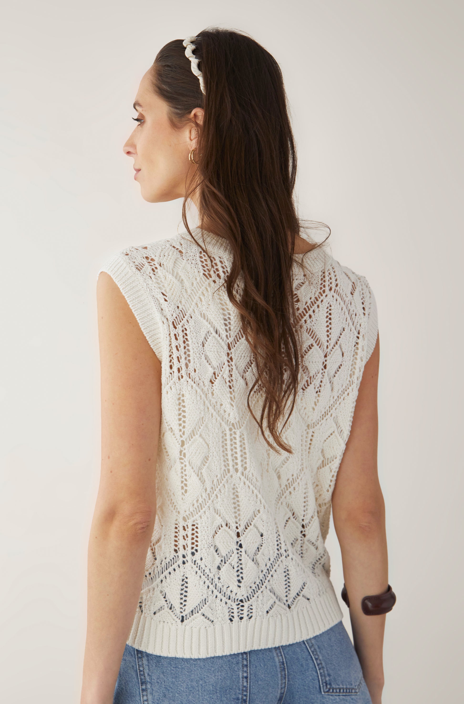 Chaleco Aitana Off White — fotografía 4 del producto.