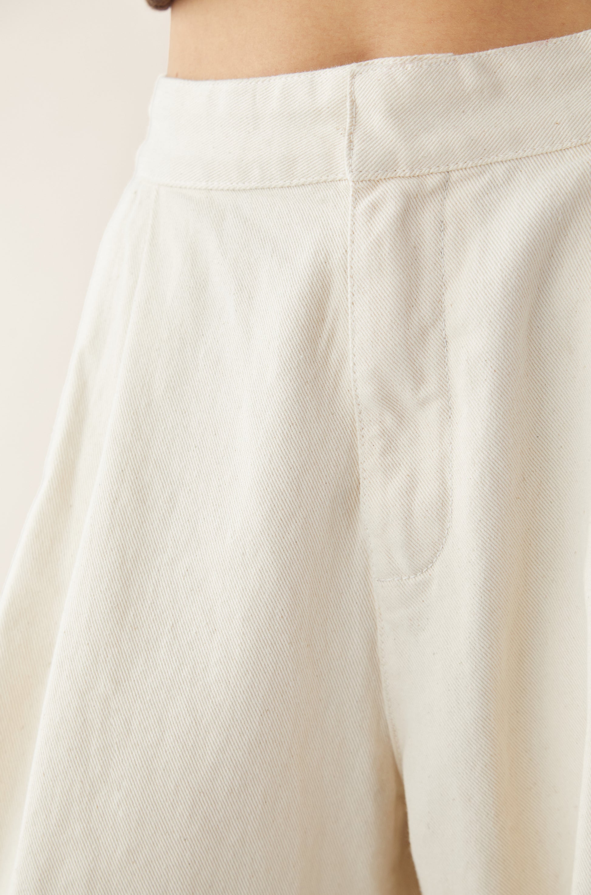 Pantalon Sophie Crudo — fotografía 2 del producto.